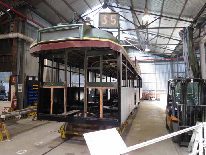 Melbourne City Circle W class tram